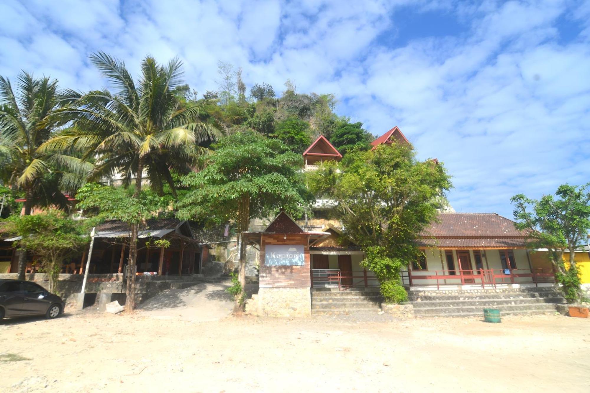 Villa Kopiori Yogyakarta Exterior photo